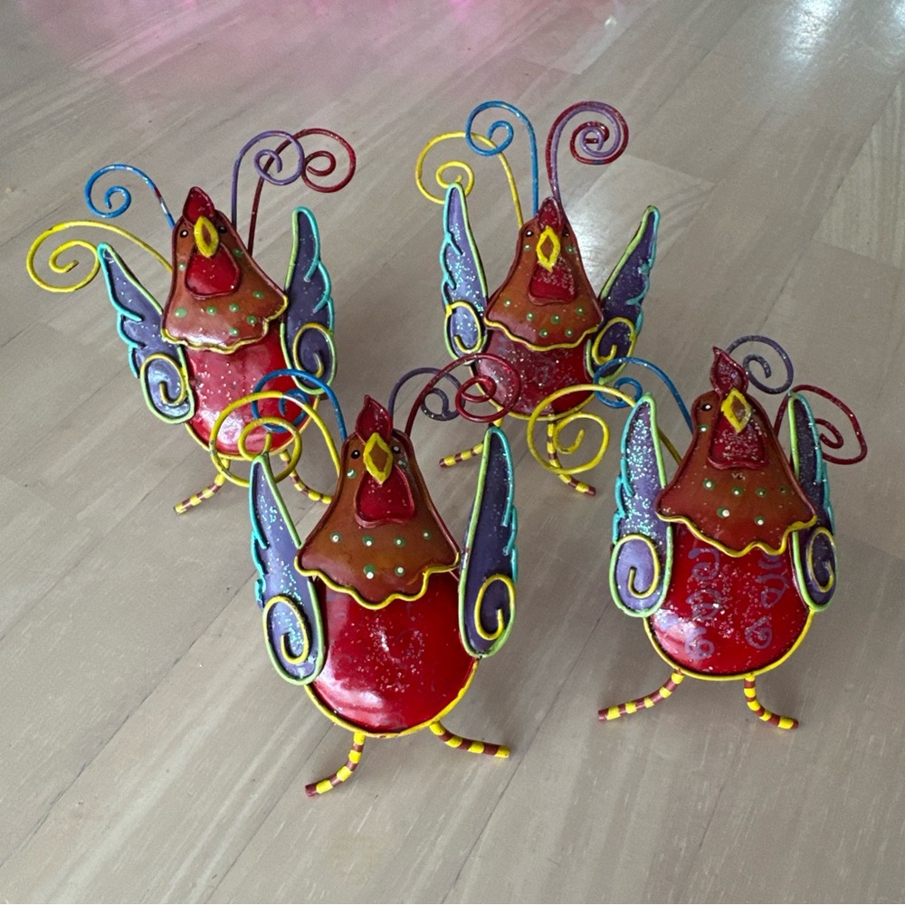 Metal Hen Napkin Rings Set 4 Whimsical Farmhouse Fun Rustic Garden Multi Colored